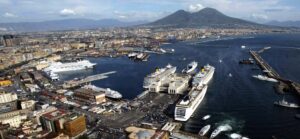 Area esterna Terminal di Napoli