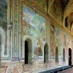 esterni del chiostro maiolicato