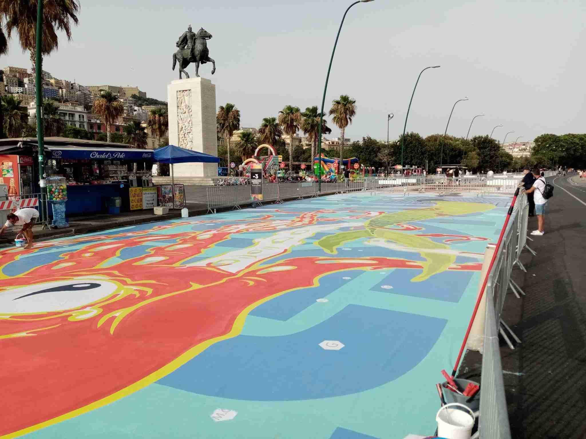 I colori della street art sul lungomare di Napoli