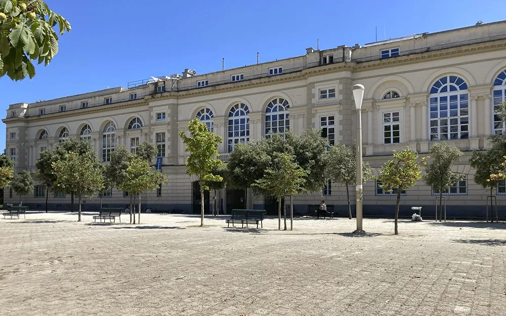 La facciata della Stazione Zoologica di napoli